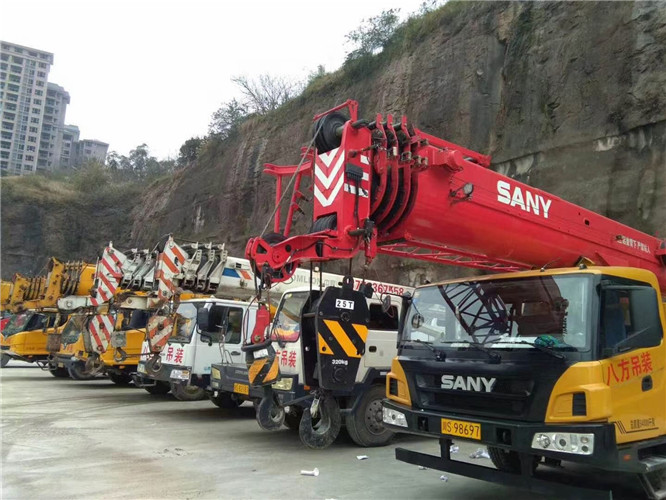 湟中区吊车出租按什么计费？台班费、单次费、里程费怎么算？